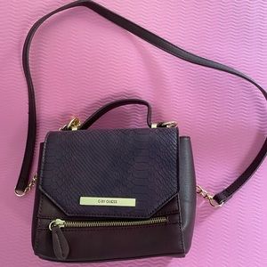 Guess crossbody bag w/ gold hardware